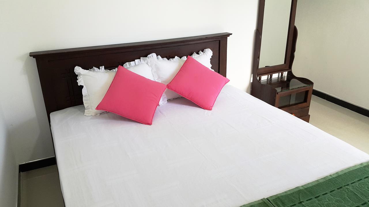 Methusha Holiday House Mirissa Esterno foto