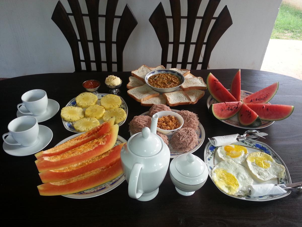 Methusha Holiday House Mirissa Esterno foto